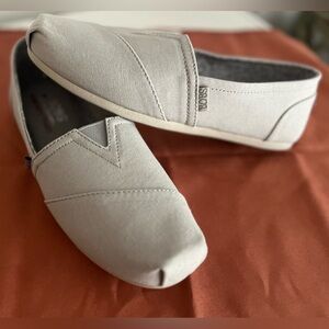 Skechers BOB’S faint grey Slip-On memory foam Loafers